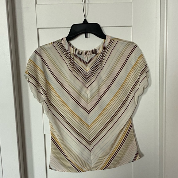 Cute Summer Top! Multicolored - Picture 2 of 3